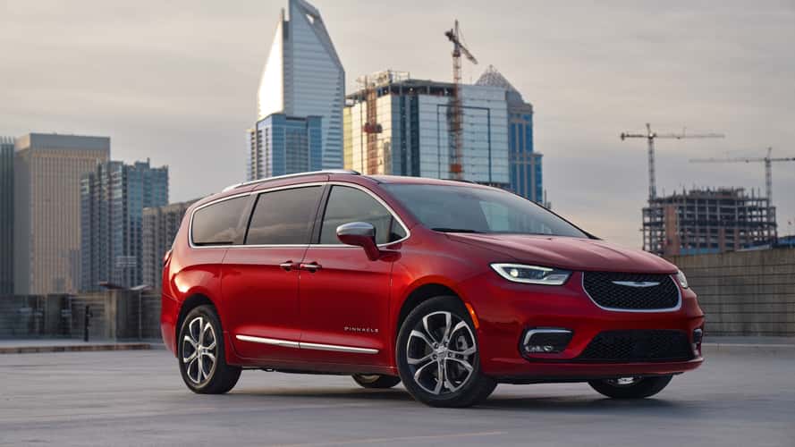 2024 Chrysler Pacifica Celebrates Minivan 40th Anniversary, Adds New Colors