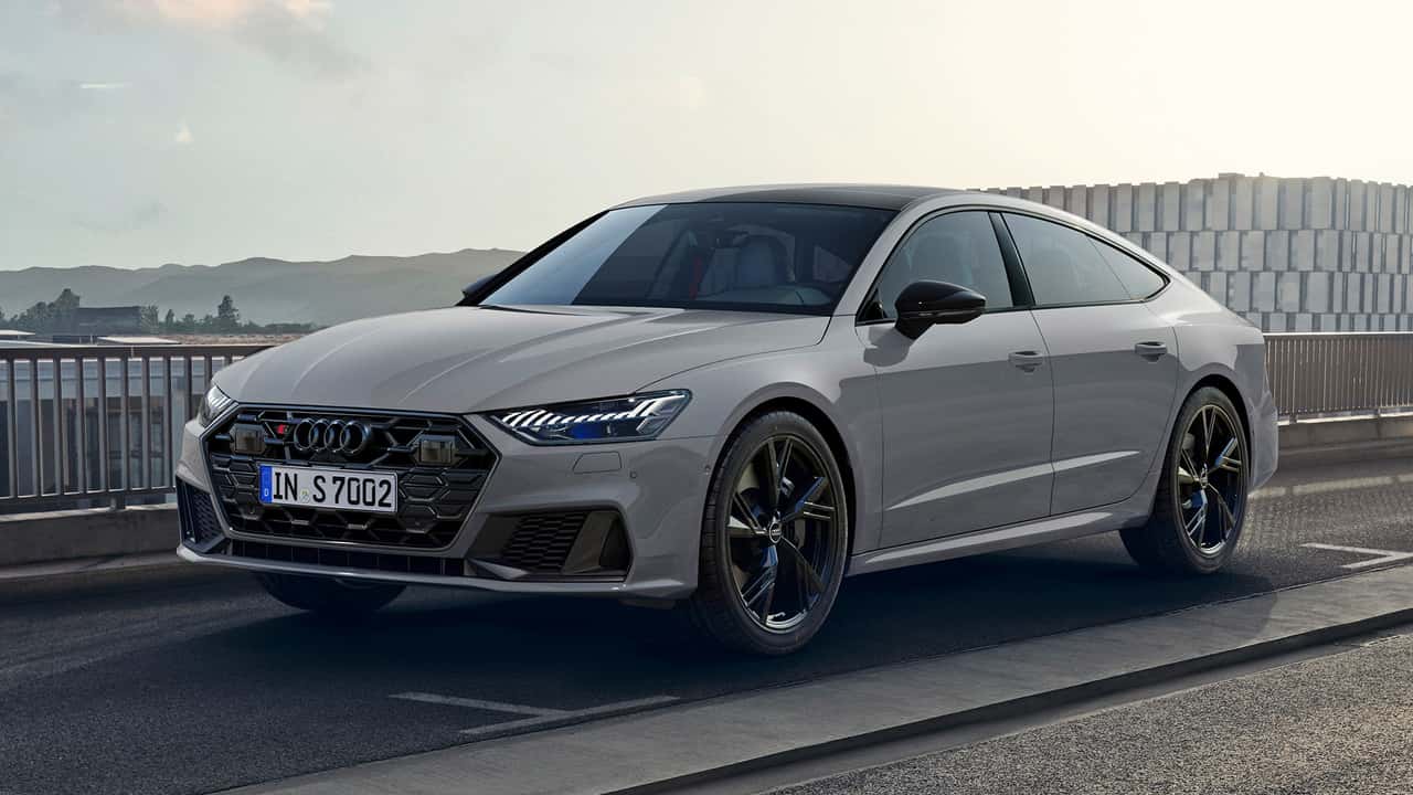 Side view of the Audi S7 Nardo Sport Edition.